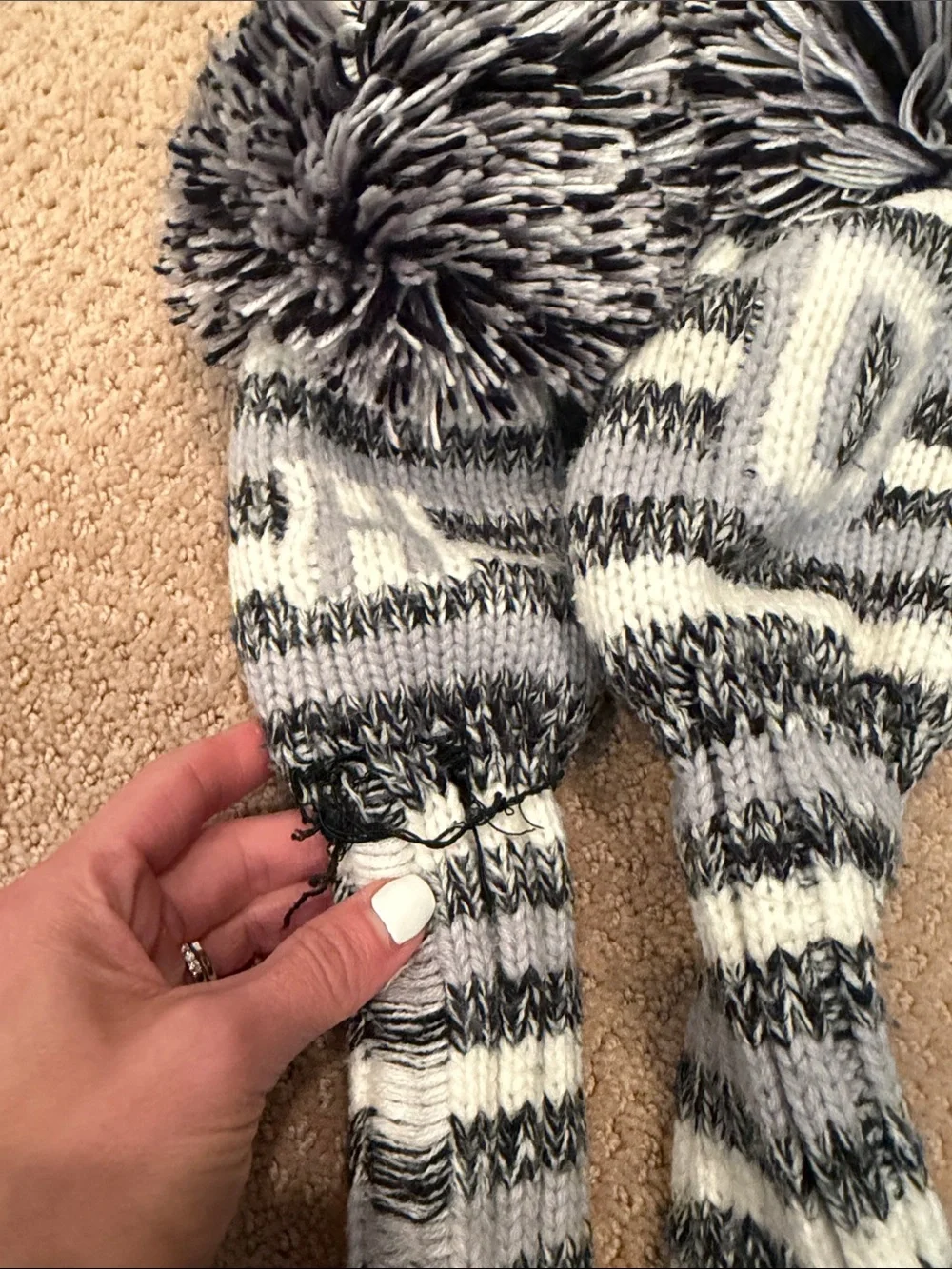 Ghost Golf Head-covers Hand-Knit Gray & White Pom-Pom Golf Club Headcover Set